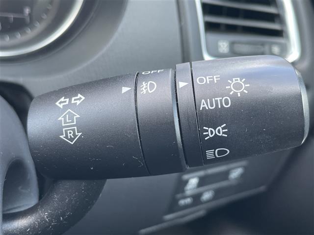 アテンザワゴン ＸＤ　純正ナビ　純正アルミホイール　純正フロアマット　純正ＬＥＤ　パドルシフト　クルーズコントロール　ルーフレール　バックカメラ　パワーステアリング　パワーウィンドウ　エアバックＷ＋サイド　ＥＴＣ　ＡＢＳ（8枚目）