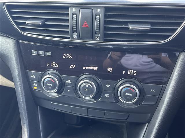 アテンザワゴン ＸＤ　純正ナビ　純正アルミホイール　純正フロアマット　純正ＬＥＤ　パドルシフト　クルーズコントロール　ルーフレール　バックカメラ　パワーステアリング　パワーウィンドウ　エアバックＷ＋サイド　ＥＴＣ　ＡＢＳ（13枚目）