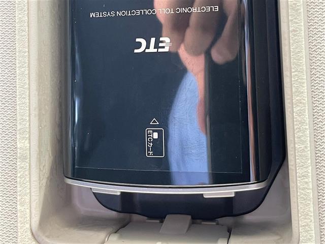 アテンザワゴン ＸＤ　純正ナビ　純正アルミホイール　純正フロアマット　純正ＬＥＤ　パドルシフト　クルーズコントロール　ルーフレール　バックカメラ　パワーステアリング　パワーウィンドウ　エアバックＷ＋サイド　ＥＴＣ　ＡＢＳ（18枚目）