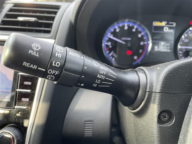 レヴォーグ 1.6GTアイサイト Sスタイル 純正ナビ クルーズコントロール 純正アルミホイール パドルシフト パワーシート パワーウィンドウ パーキングアシスト コーナーセンサー フルセグ アイドリングストップ エアバックW ETC ABS(7枚目)