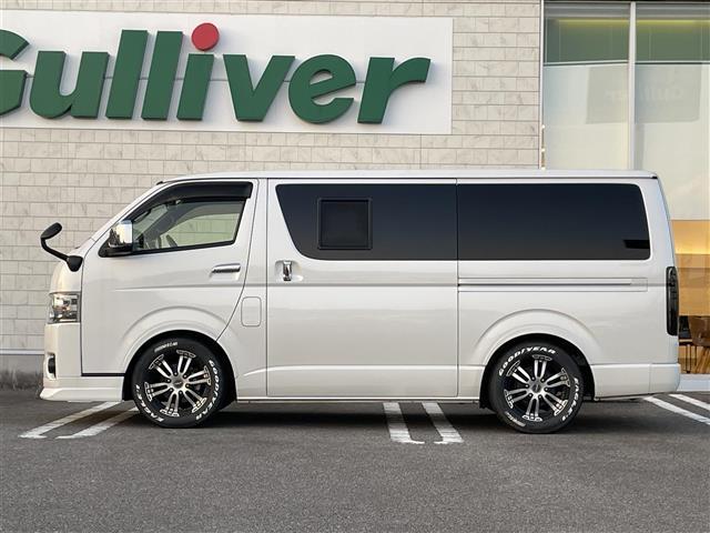 ハイエースバン スーパーGL ダーク プライムII 純正ナビ Bluetooth DVD CD フルセグTV パノラミックビューモニター 前後ドライブレコーダー デジタルインナーミラー 衝突軽減ブレーキ オートハイビーム プッシュスタート スマートキー(4枚目)