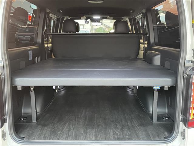 ハイエースバン スーパーGL ダーク プライムII 純正ナビ Bluetooth DVD CD フルセグTV パノラミックビューモニター 前後ドライブレコーダー デジタルインナーミラー 衝突軽減ブレーキ オートハイビーム プッシュスタート スマートキー(23枚目)