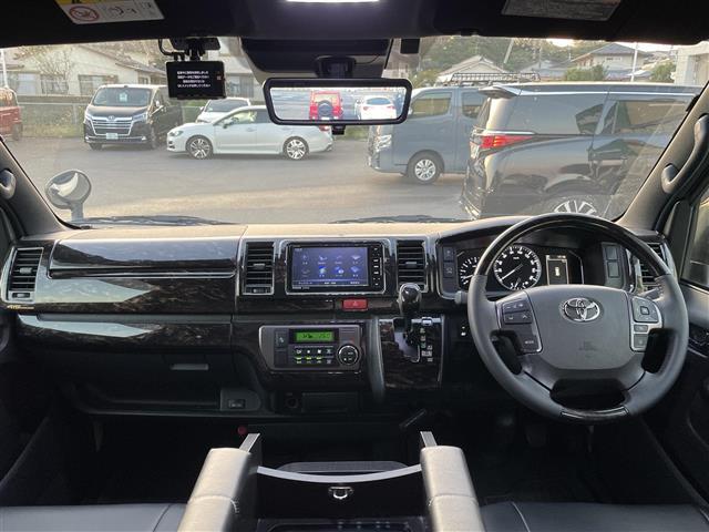 ハイエースバン スーパーGL ダーク プライムII 純正ナビ Bluetooth DVD CD フルセグTV パノラミックビューモニター 前後ドライブレコーダー デジタルインナーミラー 衝突軽減ブレーキ オートハイビーム プッシュスタート スマートキー(42枚目)