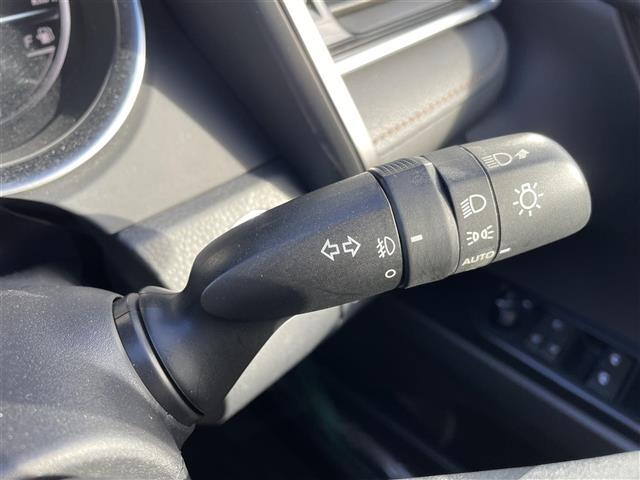 カムリ G ☆純正ナビ(AM/FM/BT/SD/DVD/TV) サンルーフ オートライト オートハイビーム クルーズコントロール ETC2.0 ドライブレコーダー 電動格納ミラー 純正アルミ17インチ(9枚目)