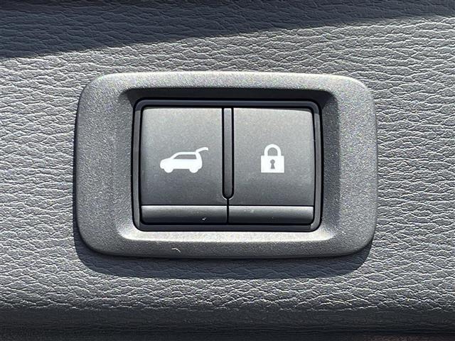 アウトランダーPHEV P 純正ナビ Bluetooth フルセグTV 置くだけ充電 レーダークルーズコントロール D/N席シートヒーター ハンドルヒーター D/N席パワーシート パワーバックドア パドルシフト サンルーフ(15枚目)