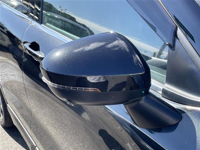 アウトランダーPHEV P 純正ナビ Bluetooth フルセグTV 置くだけ充電 レーダークルーズコントロール D/N席シートヒーター ハンドルヒーター D/N席パワーシート パワーバックドア パドルシフト サンルーフ(37枚目)