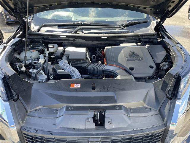 アウトランダーPHEV P 純正ナビ Bluetooth フルセグTV 置くだけ充電 レーダークルーズコントロール D/N席シートヒーター ハンドルヒーター D/N席パワーシート パワーバックドア パドルシフト サンルーフ(41枚目)