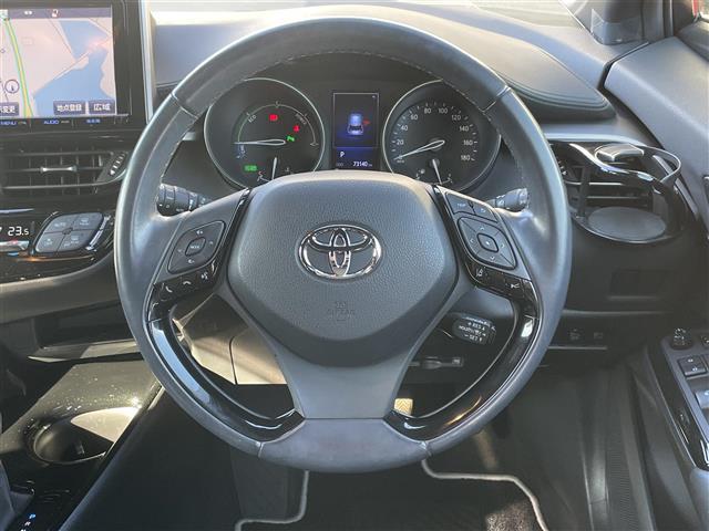 C-HR G モード ネロ 純正SDナビ(CD/DVD/AM/FM/BT) フルセグTV バックカカメラ ステアリングスイッチ クルーズコントロール D席/N席シートヒーター クリアランスソナー ハーフレザーシート(17枚目)