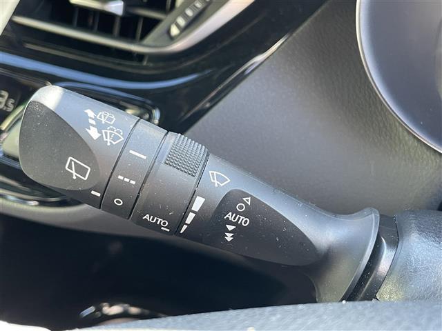 C-HR G モード ネロ 純正SDナビ(CD/DVD/AM/FM/BT) フルセグTV バックカカメラ ステアリングスイッチ クルーズコントロール D席/N席シートヒーター クリアランスソナー ハーフレザーシート(26枚目)