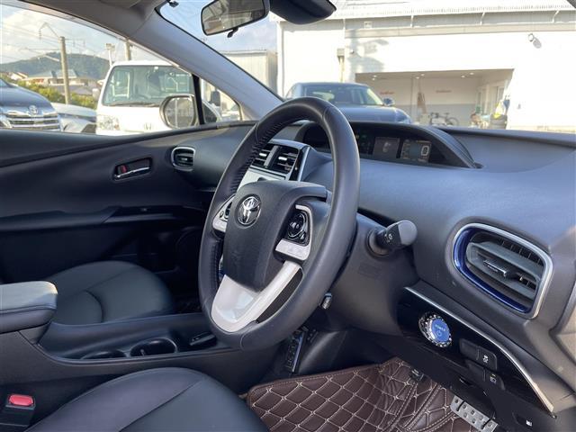 プリウス Sツーリングセレクション 純正ナビ Bluetooth DVD CD フルセグTV バックカメラ 衝突軽減ブレーキ レーダークルーズコントロール D/N席シートヒーター モデリスタエアロ WORK18インチアルミホイール(33枚目)