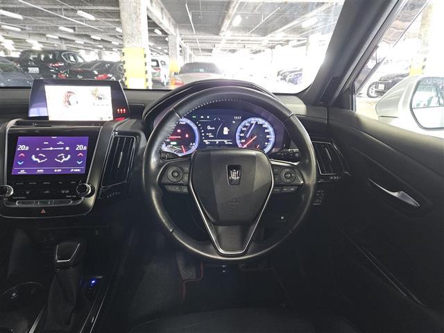 クラウンハイブリッド S スポーツスタイル ワンオーナー TコネクトSDナビ(8インチ) フルセグ バックカメラ ETC2.0 純正ドラレコ クルコン コーナーセンサー セーフティセンス オートマチックハイビーム 黒レザーシート AC100V(2枚目)