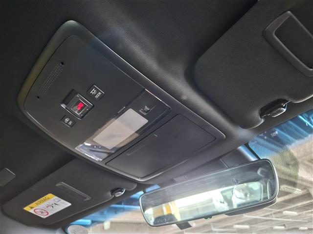 クラウンハイブリッド S スポーツスタイル ワンオーナー TコネクトSDナビ(8インチ) フルセグ バックカメラ ETC2.0 純正ドラレコ クルコン コーナーセンサー セーフティセンス オートマチックハイビーム 黒レザーシート AC100V(5枚目)