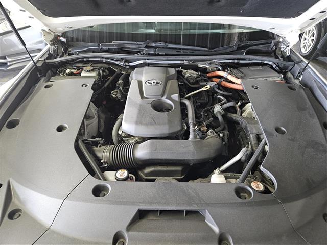 クラウンハイブリッド S スポーツスタイル ワンオーナー TコネクトSDナビ(8インチ) フルセグ バックカメラ ETC2.0 純正ドラレコ クルコン コーナーセンサー セーフティセンス オートマチックハイビーム 黒レザーシート AC100V(6枚目)