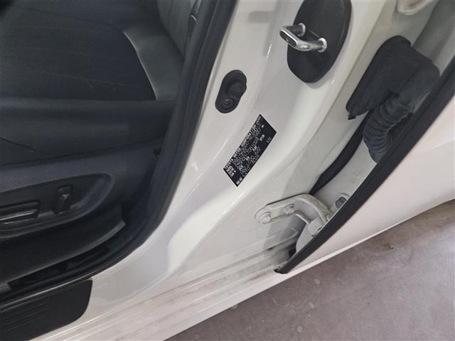 クラウンハイブリッド S スポーツスタイル ワンオーナー TコネクトSDナビ(8インチ) フルセグ バックカメラ ETC2.0 純正ドラレコ クルコン コーナーセンサー セーフティセンス オートマチックハイビーム 黒レザーシート AC100V(41枚目)