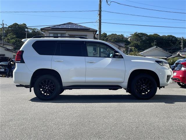 ランドクルーザープラド TX Lパッケージ マットブラックエディション 純正ディスプレイオーディオ Bluetooth HDMI AM FM パワーシート シートヒーター ベンチレーション 衝突軽減ブレーキ オートハイビーム LEDヘッドライト レザーシート ETC2.0(31枚目)