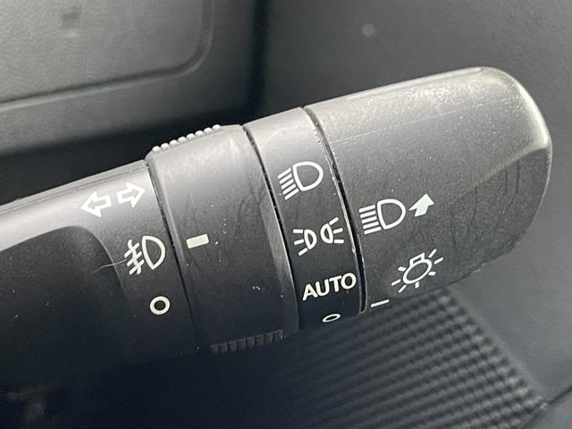 タント カスタムX トップED LTD SAIII 禁煙車 全方位カメラ ドラレコ 衝突被害軽減 車線逸脱警報 LEDヘッドランプ オートライト 社外ナビ フルセグ 両側パワスラドア 半革シート 運転席シートヒーター 純正14インチAW スマートキー(27枚目)