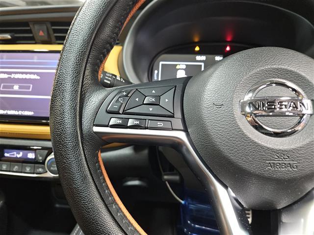 キックス Ｘ　ツートーンインテリアエディション　ワンオーナー　純正ナビ　フルセグ　バックカメラ　アラウンドビューモニター　ビルトインＥＴＣ　ドラレコ　セーフティアシスト　革巻きステアリング　シートヒーター　シルバールーフレール　禁煙車（17枚目）