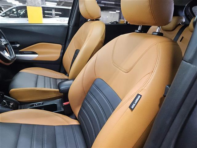 キックス Ｘ　ツートーンインテリアエディション　ワンオーナー　純正ナビ　フルセグ　バックカメラ　アラウンドビューモニター　ビルトインＥＴＣ　ドラレコ　セーフティアシスト　革巻きステアリング　シートヒーター　シルバールーフレール　禁煙車（25枚目）