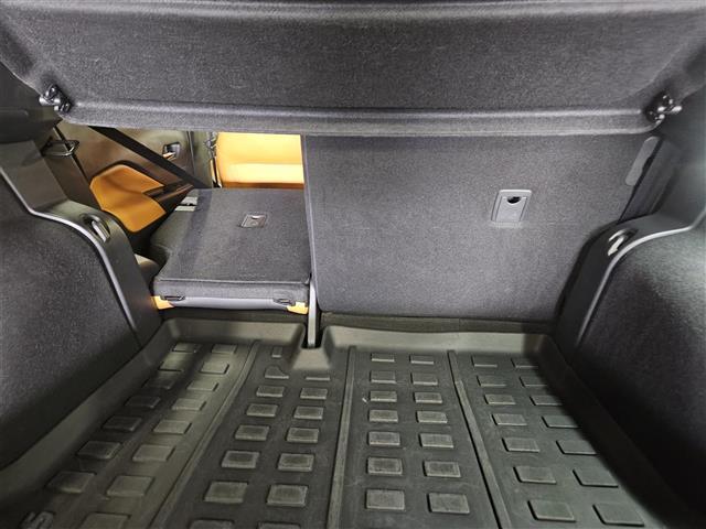 キックス Ｘ　ツートーンインテリアエディション　ワンオーナー　純正ナビ　フルセグ　バックカメラ　アラウンドビューモニター　ビルトインＥＴＣ　ドラレコ　セーフティアシスト　革巻きステアリング　シートヒーター　シルバールーフレール　禁煙車（28枚目）