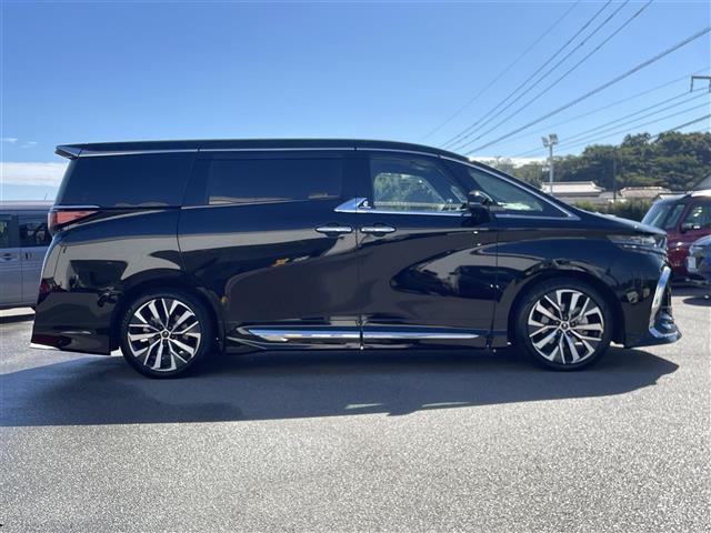 アルファードハイブリッド Ｚ　純正ナビ　フルセグＴＶ　Ｂｌｕｅｔｏｏｔｈ　左右独立ムーンルーフ　モデリスタエアロ　モデリスタホイール　パワーバックドア　両側パワースライドドア　前後ドライブレコーダー　置くだけ充電　シートヒーター（37枚目）