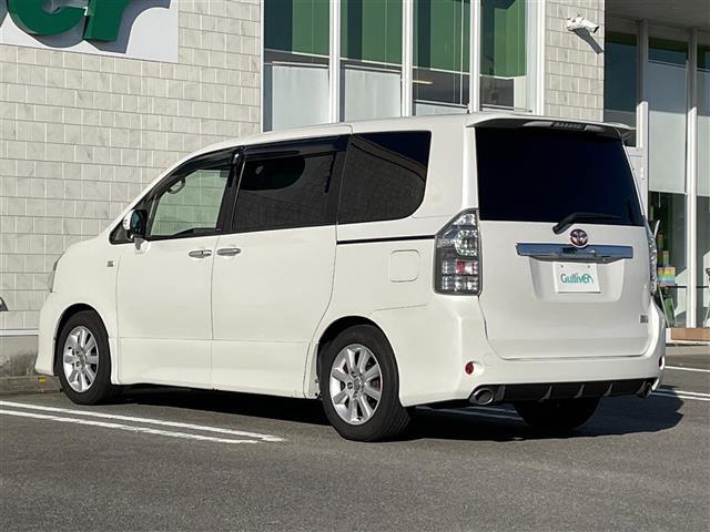 ヴォクシー ＺＳ　Ｇ’ｓ　社外ナビ　フルセグＴＶ　バックカメラ　両側パワースライドドア　サンルーフ　ＥＴＣ　パドルシフト　オートライト　オートエアコン　電格ミラー　スマートキー　スペアキー　プッシュスタート　パワーステアリング（36枚目）