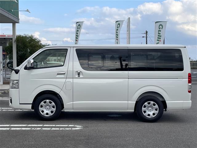 ハイエースバン スーパーＧＬ　ダーク　プライムＩＩ　プッシュスタート　ドライブレコーダー　バックカメラ　パワーステアリング　パワーウィンドウ　ハーフレザーシート　オートライト　純正アルミホイール　純正ＬＥＤヘッドライト　オートライト　盗難防止装置（33枚目）