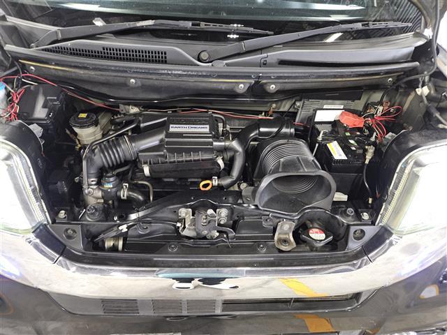 N-BOX G・ターボパッケージ 社外ナビ フルセグ バックカメラ 後席用モニター ETC 両側パワスラ キノセンヘッドランプ オートライト クルコン パドルシフト オートエアコン プッシュエンジンスタート スマートキー 禁煙車(7枚目)