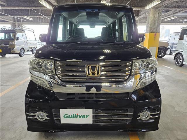 N-BOX G・ターボパッケージ 社外ナビ フルセグ バックカメラ 後席用モニター ETC 両側パワスラ キノセンヘッドランプ オートライト クルコン パドルシフト オートエアコン プッシュエンジンスタート スマートキー 禁煙車(11枚目)