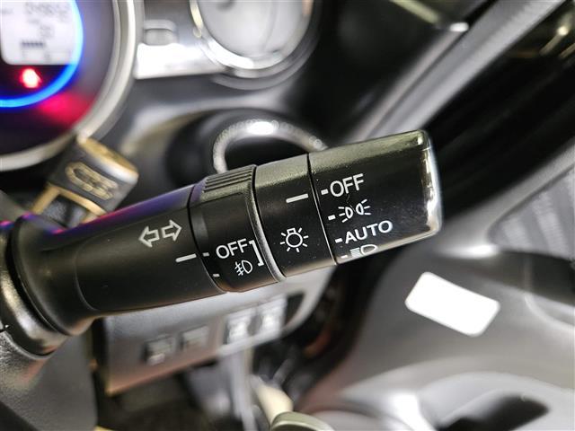 N-BOX G・ターボパッケージ 社外ナビ フルセグ バックカメラ 後席用モニター ETC 両側パワスラ キノセンヘッドランプ オートライト クルコン パドルシフト オートエアコン プッシュエンジンスタート スマートキー 禁煙車(21枚目)