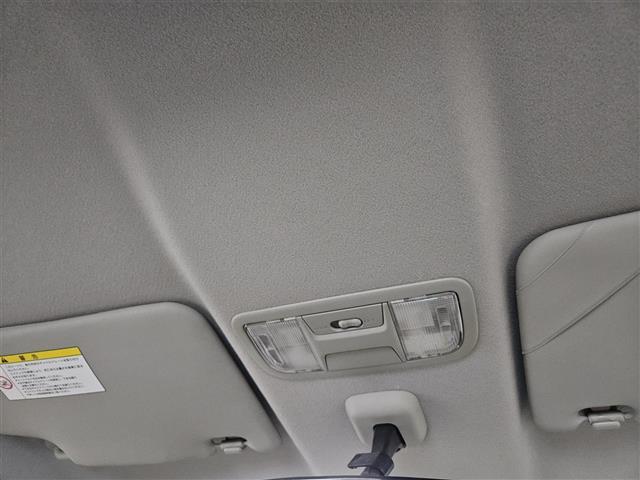 N-BOX G・ターボパッケージ 社外ナビ フルセグ バックカメラ 後席用モニター ETC 両側パワスラ キノセンヘッドランプ オートライト クルコン パドルシフト オートエアコン プッシュエンジンスタート スマートキー 禁煙車(25枚目)