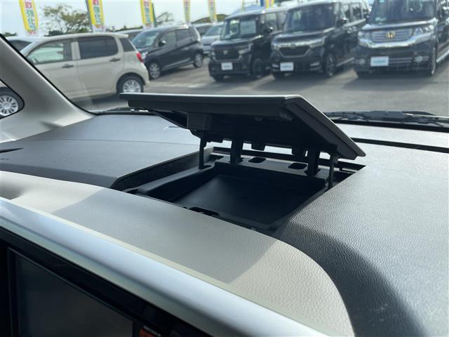 デイズルークス Ｘ　純正ＳＤナビ（ＣＤ／ＡＭ／ＦＭ／ＢＴ）フルセグＴＶバックカメラアラウンドビューモニターアイドリングストップ左側パワースライドドア横滑り防止機能衝突防止機能ＥＴＣ（17枚目）