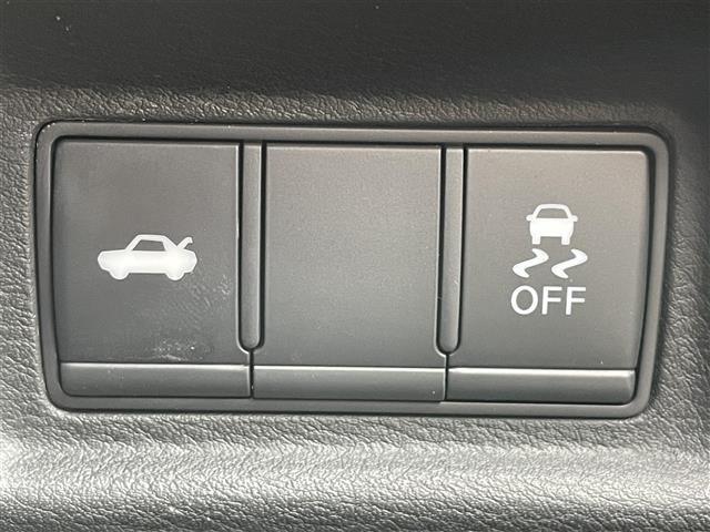 スカイライン ４００Ｒ　純正ナビ　アラウンドビューカメラ　ＥＴＣ　ドライブレコーダー　パドルシフト　レーダークルーズコントロール　プロパイロット　オートライト　パワーシート　オットマン　シートヒーター　スマートキー（15枚目）