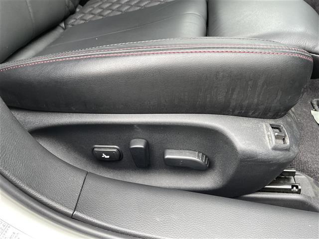 スカイライン ４００Ｒ　純正ナビ　アラウンドビューカメラ　ＥＴＣ　ドライブレコーダー　パドルシフト　レーダークルーズコントロール　プロパイロット　オートライト　パワーシート　オットマン　シートヒーター　スマートキー（19枚目）