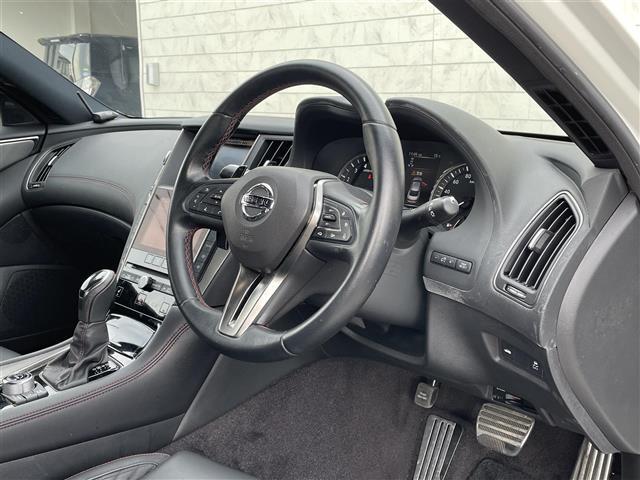 スカイライン ４００Ｒ　純正ナビ　アラウンドビューカメラ　ＥＴＣ　ドライブレコーダー　パドルシフト　レーダークルーズコントロール　プロパイロット　オートライト　パワーシート　オットマン　シートヒーター　スマートキー（26枚目）