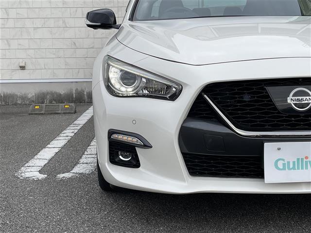 スカイライン ４００Ｒ　純正ナビ　アラウンドビューカメラ　ＥＴＣ　ドライブレコーダー　パドルシフト　レーダークルーズコントロール　プロパイロット　オートライト　パワーシート　オットマン　シートヒーター　スマートキー（28枚目）