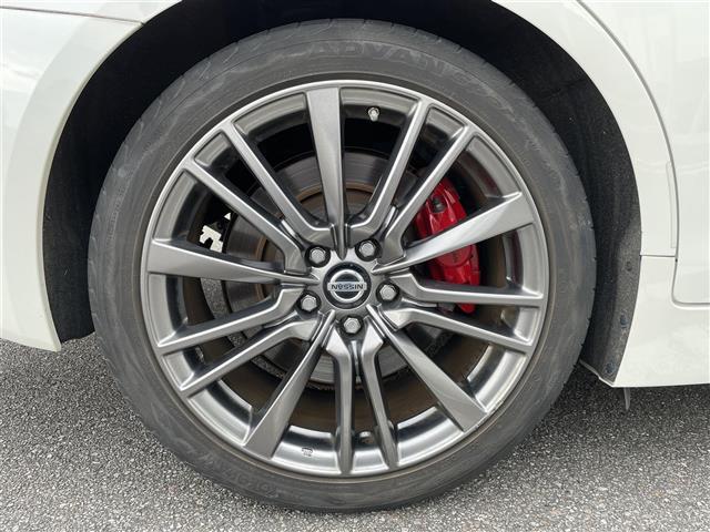 スカイライン ４００Ｒ　純正ナビ　アラウンドビューカメラ　ＥＴＣ　ドライブレコーダー　パドルシフト　レーダークルーズコントロール　プロパイロット　オートライト　パワーシート　オットマン　シートヒーター　スマートキー（37枚目）