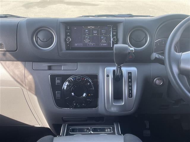 ＮＶ３５０キャラバンバン ロングプレミアムＧＸ　純正ナビゲーション　ＡＭ　ＦＭ　ＣＤ　ＤＶＤ　ＴＶ　バックカメラ　衝突軽減ブレーキ　ドライブレコーダー　ベットキット　ＥＴＣ車載器　両側スライドドア　電動格納ミラー　スマートキー　プッシュスタート（7枚目）