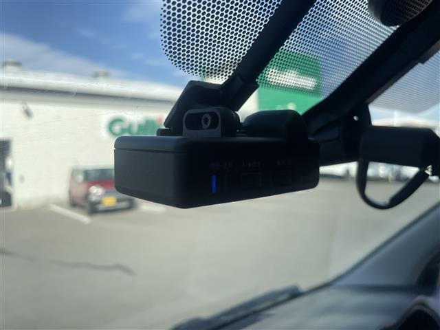 ＮＶ３５０キャラバンバン ロングプレミアムＧＸ　純正ナビゲーション　ＡＭ　ＦＭ　ＣＤ　ＤＶＤ　ＴＶ　バックカメラ　衝突軽減ブレーキ　ドライブレコーダー　ベットキット　ＥＴＣ車載器　両側スライドドア　電動格納ミラー　スマートキー　プッシュスタート（10枚目）