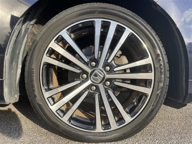 オデッセイ アブソルート・ＥＸ　純正ナビ　フルセグテレビ　Ｂｌｕｅｔｏｏｔｈ　ＤＶＤ　全方位カメラ　ＣＴＢＡ　両側パワースライドドア　ブラインドスポットモニター　純正フロアマット　クルーズクルーズコントロール　ビルトインＥＴＣ（12枚目）