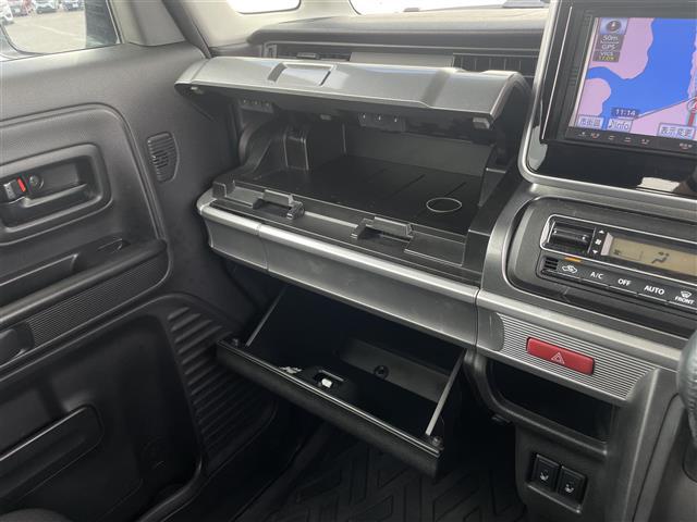 スペーシアギア ハイブリッドＸＺ　ターボ　社外ＳＤナビゲーションＡＶＮ－Ｖ０１　ＡＭ　ＦＭ　ＣＤ　ＤＶＤ　ＴＶ　衝突軽減ブレーキ　両側パワーバックドア　クルーズコントロール　パドルシフト　スマートキー　プッシュスタート　シートヒーター（21枚目）