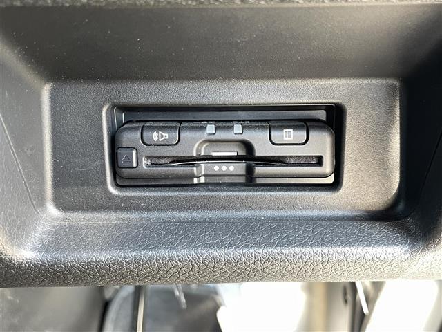 ＮＶ３５０キャラバンバン プレミアムＧＸロングブラックギア　社外ナビゲーション　ＡＭ　ＦＭ　ＣＤ　ＤＶＤ　ＢＴ　ＴＶ　バックカメラ　ベットキット　社外レーダー　パワースライドドア　衝突軽減ブレーキ　ＥＴＣ車載器　スマートキー　プッシュスター（12枚目）