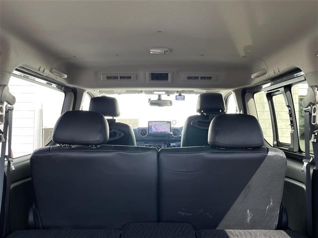 ＮＶ３５０キャラバンバン プレミアムＧＸロングブラックギア　社外ナビゲーション　ＡＭ　ＦＭ　ＣＤ　ＤＶＤ　ＢＴ　ＴＶ　バックカメラ　ベットキット　社外レーダー　パワースライドドア　衝突軽減ブレーキ　ＥＴＣ車載器　スマートキー　プッシュスター（23枚目）