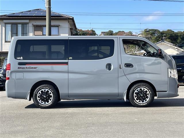 ＮＶ３５０キャラバンバン プレミアムＧＸロングブラックギア　社外ナビゲーション　ＡＭ　ＦＭ　ＣＤ　ＤＶＤ　ＢＴ　ＴＶ　バックカメラ　ベットキット　社外レーダー　パワースライドドア　衝突軽減ブレーキ　ＥＴＣ車載器　スマートキー　プッシュスター（37枚目）