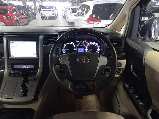 アルファードハイブリッド Ｇ　禁煙車　ワンオーナー　バックカメラ　ドラレコ　クルーズコントロール　ステア連動ＨＩＤオートライト　純正８型ナビＴＶ　両側パワスラ　電動バックドア　前席パワーシート　２列目キャプテンシート　スマートキー（2枚目）