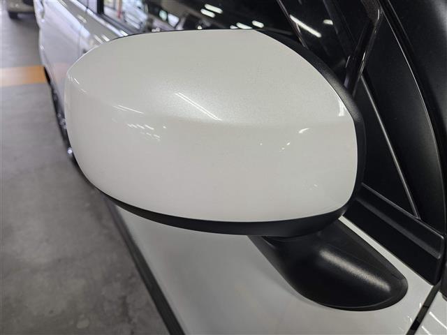 ピクシスジョイ Ｃ　Ｇ　ＳＡＩＩＩ　プライムコレクション　禁煙車　バックカメラ　ドラレコ　エマブレ　車線逸脱警報　ＬＥＤヘッドランプ　オートライト　革巻きステアリング　合皮シート　前席シートヒーター　純正１８インチＡＷ　スマートキー　エンジンスイッチ（34枚目）