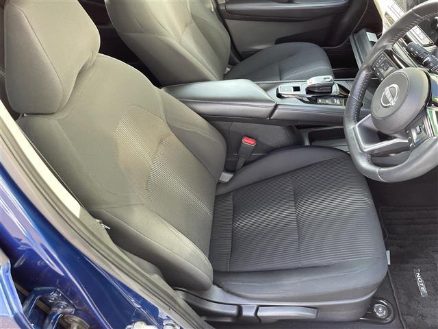 ノート X 純正フルセグナビ 全周囲カメラ プッシュスタート アイドリングストップ パワーウィンドウ パワーステアリング パーキングアシスト クルーズコントロール 純正フロアマット 純正LEDヘッドライト ETC(15枚目)