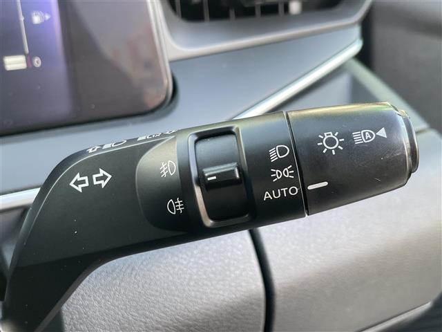 ノート X 純正フルセグナビ 全周囲カメラ プッシュスタート アイドリングストップ パワーウィンドウ パワーステアリング パーキングアシスト クルーズコントロール 純正フロアマット 純正LEDヘッドライト ETC(25枚目)