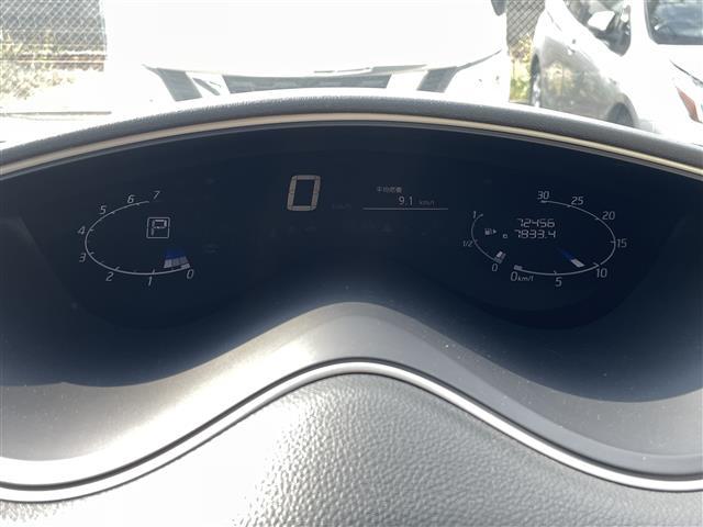 セレナ ライダー　純正７インチナビ　ＡＭ　ＦＭ　ＣＤ　ＤＶＤ　ＴＶ　ＢＴ　バックカメラ　両側パワースライドドア　ＥＴＣ車載器　アイドリングストップ　電動格納ミラー　スマートキー　ウィンカーミラー　ディスチャージライト（10枚目）