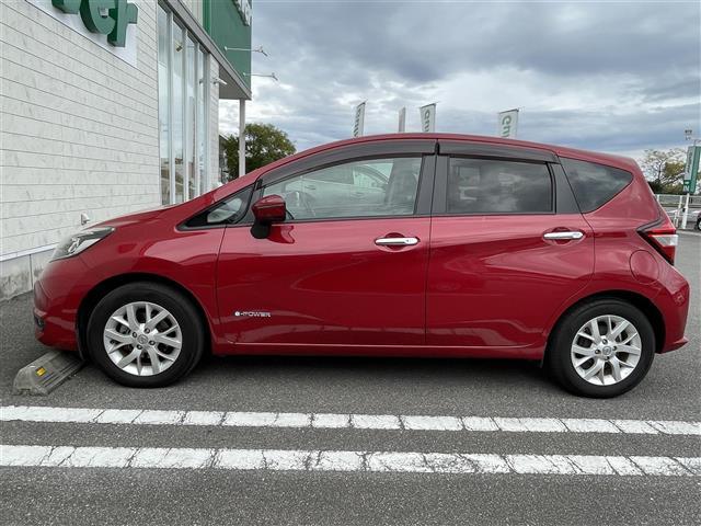 ノート ｅ－パワー　メダリスト　純正ナビ　バックカメラ　ハイブリット車　アイドリングストップ　プッシュスタート　パワーステアリング　パワーウィンドウ　パーキングアシスト　純正ＬＥＤヘッドライト　禁煙車　スマートキー　ハーフレザー（33枚目）