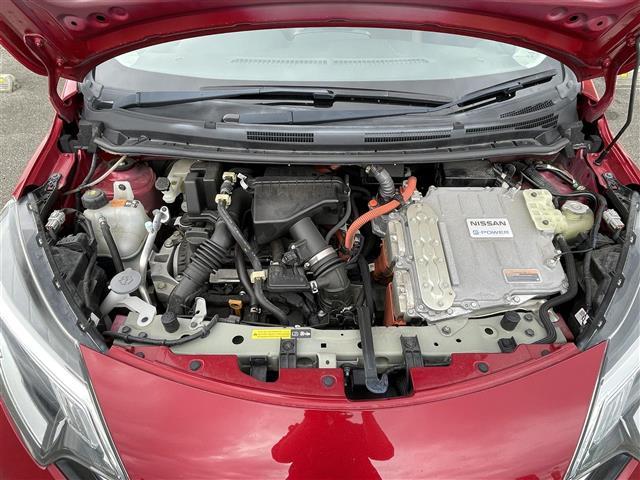 ノート ｅ－パワー　メダリスト　純正ナビ　バックカメラ　ハイブリット車　アイドリングストップ　プッシュスタート　パワーステアリング　パワーウィンドウ　パーキングアシスト　純正ＬＥＤヘッドライト　禁煙車　スマートキー　ハーフレザー（38枚目）